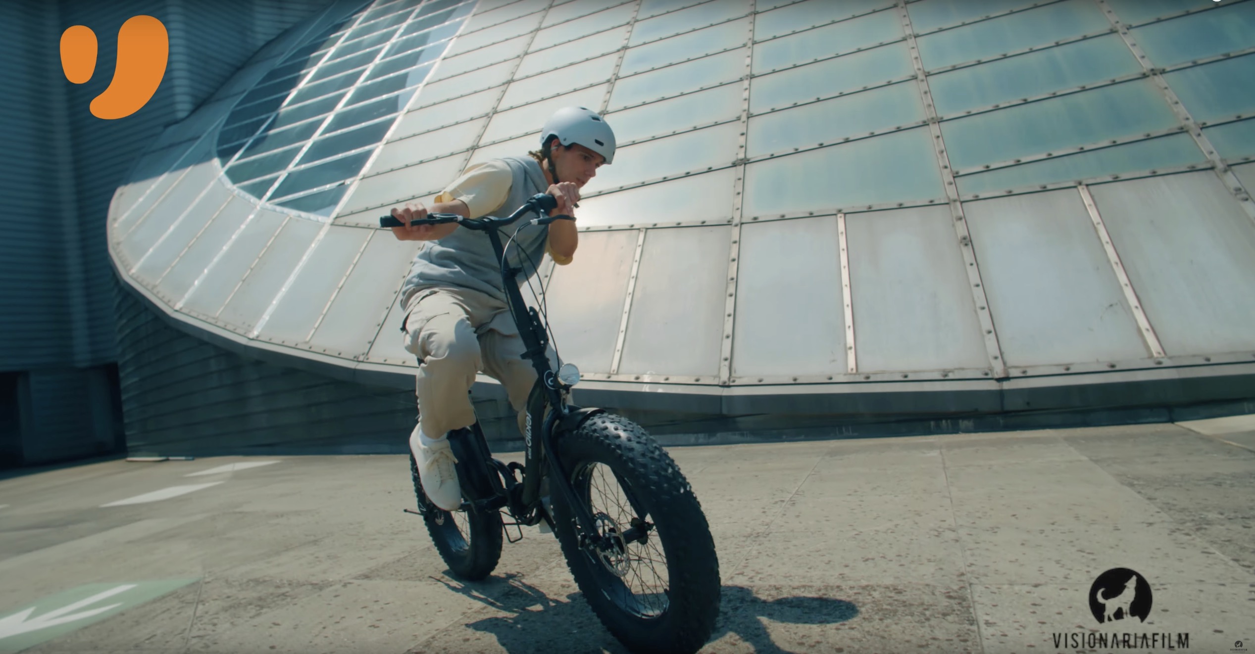Spot TV Unieuro Teklio Bike caratterizzato da ritmo e potenza tipico di un clip musicale, miscelato con lo stile urban creato dal tocco magico dei registi The Astronauts